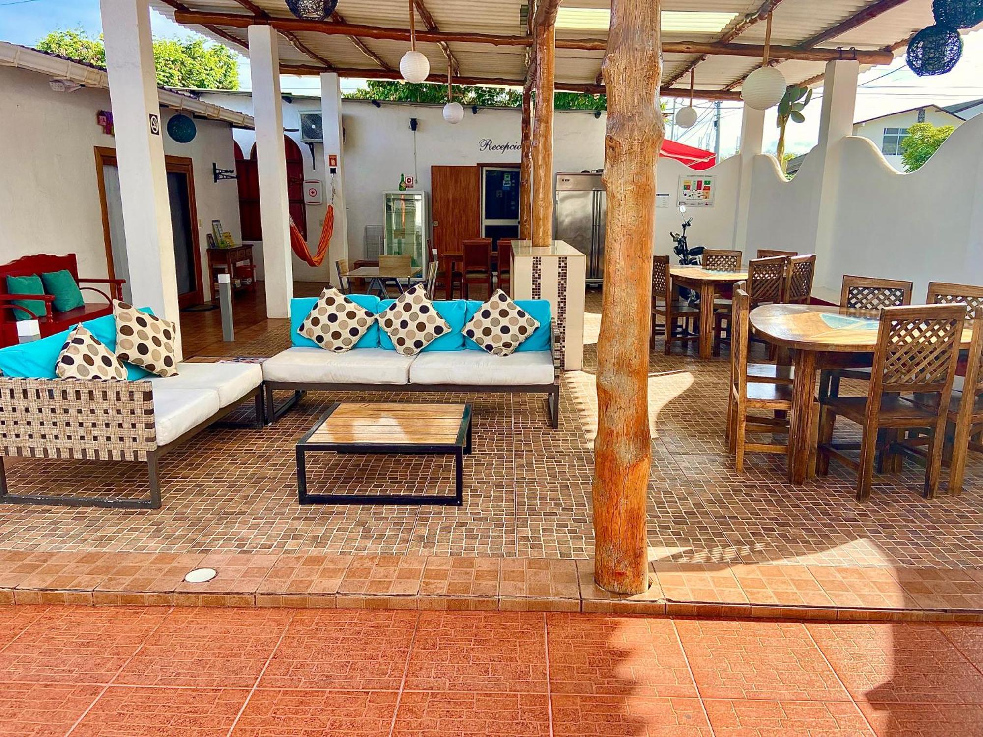 Zurisadai Hotel Puerto Ayora  Exterior photo