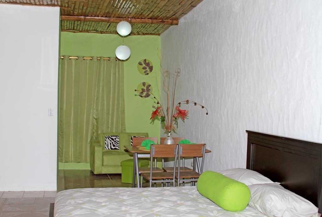 Zurisadai Hotel Puerto Ayora  Room photo